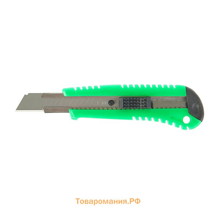 Нож универсальный ТУНДРА, металлическая направляющая, квадратный фиксатор, усиленный, 18 мм